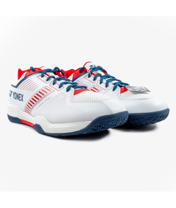 Yonex Strider Wide (White/Red) Court Shoe Amélioration de cerveau avec